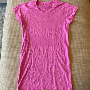 Lululemon swiftly tech short sleeve shirt